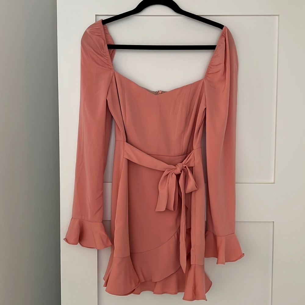 🍑🍑 Superdown Coral Long Sleeve Mini Dress